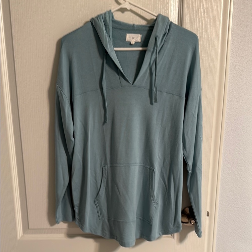 Never Worn! Loft Blue/Green Hoodie Top - Small
